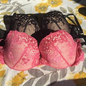 Victoria Secret Very sexy Bra LOT black pink lace